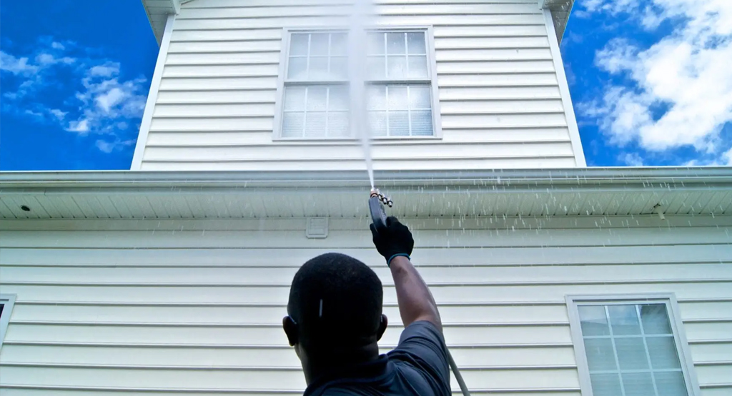 Soft wash house cleaning